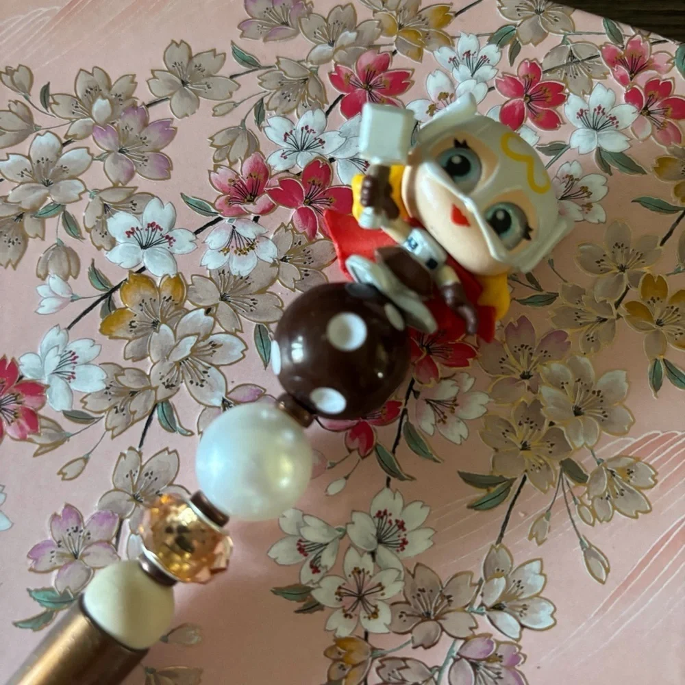 Marvel Doorables: Thor: Mighty Thor handmade beaded pen